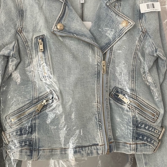 FINAL 💸 DROP! Don’t sleep on this one!!STILL IN ORIGINAL PACKAGING 💙SOLD OUT - Picture 5 of 5